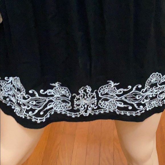 Embroidered mini dress/tunic - Picture 3 of 8